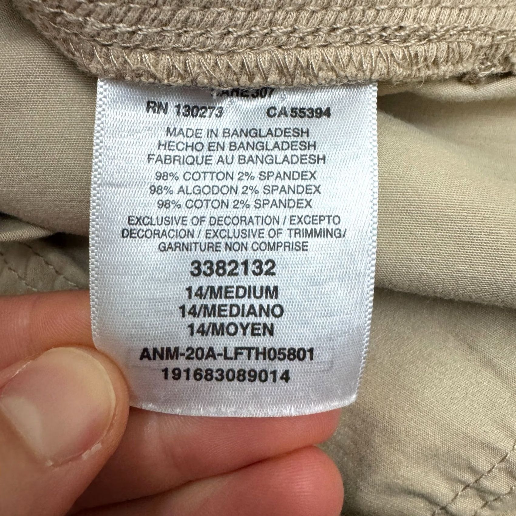 Lee Lee Cargo Capri Cropped Pants Womens Medium Khaki Cotton Relaxed Fit Size 32" / US 10 / IT 46 - 6 Thumbnail