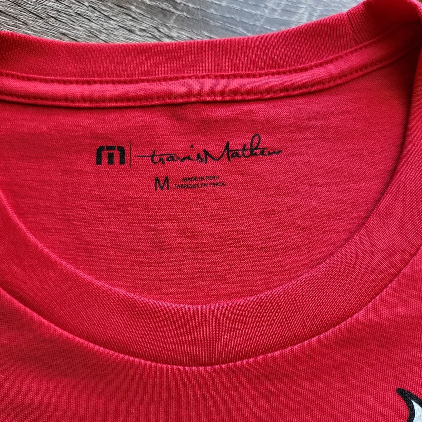 TravisMathew NWT TravisMathew Christmas Feast Golf Santa T-Shirt Red Sz M Size US M / EU 48-50 / 2 - 9 Thumbnail
