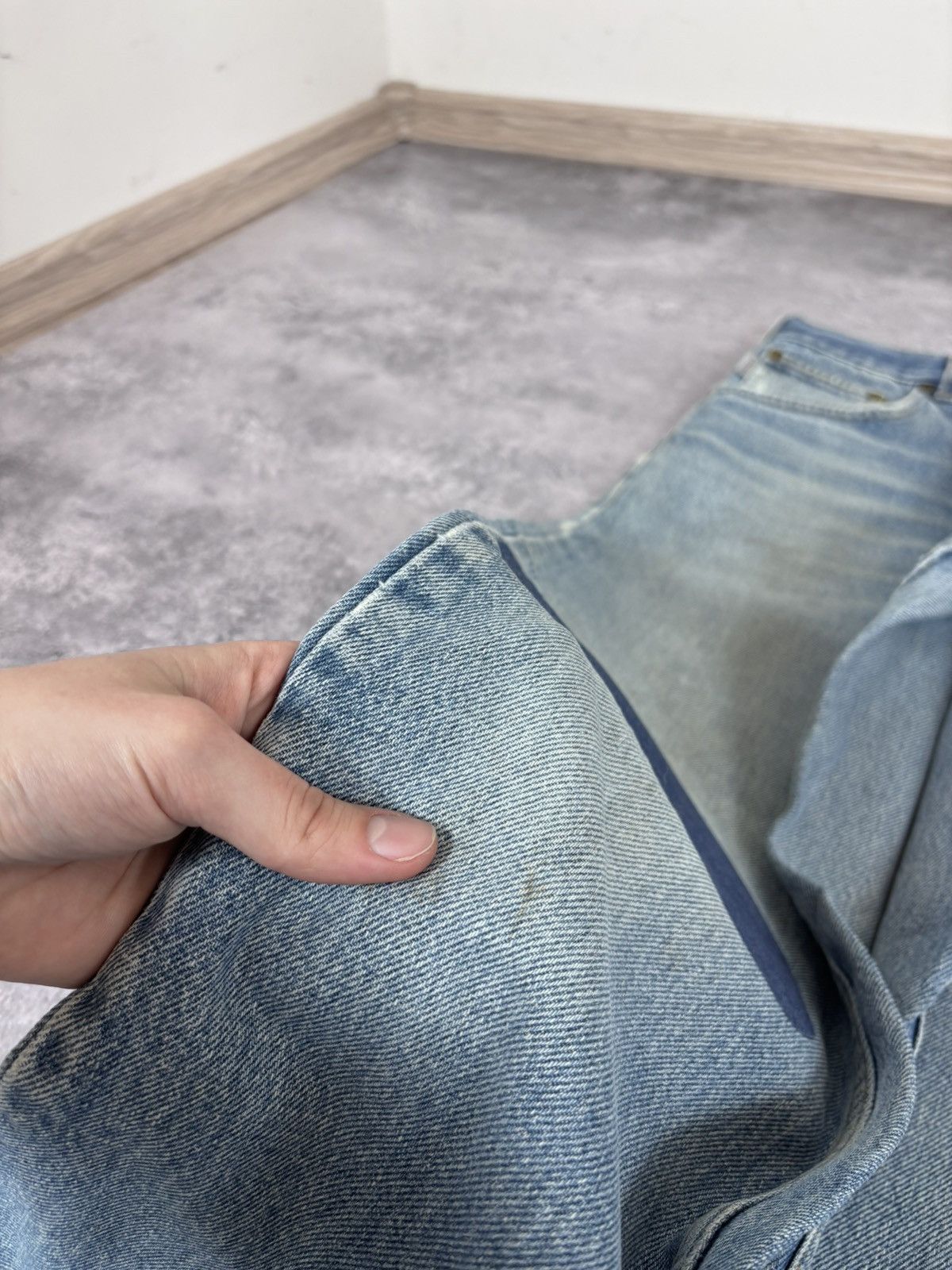 Carhartt Vintage Carhartt Faded Light Blue Denim Jeans B17 DST Size US 33 - 13 Thumbnail