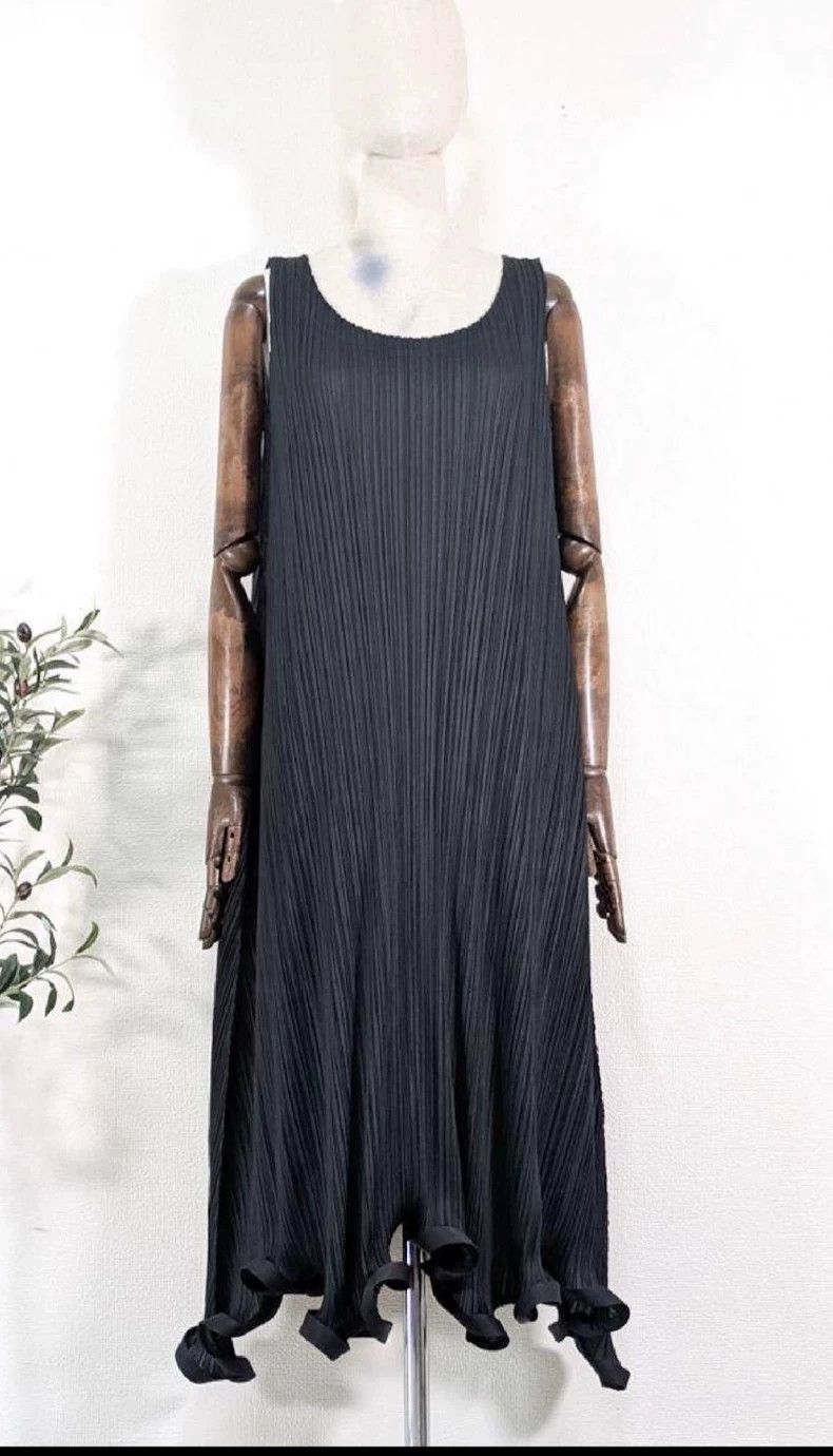 Issey Miyake Issey Miyake Black evening dress style dress Size XS / US 0-2 / IT 36-38 - 1 Thumbnail