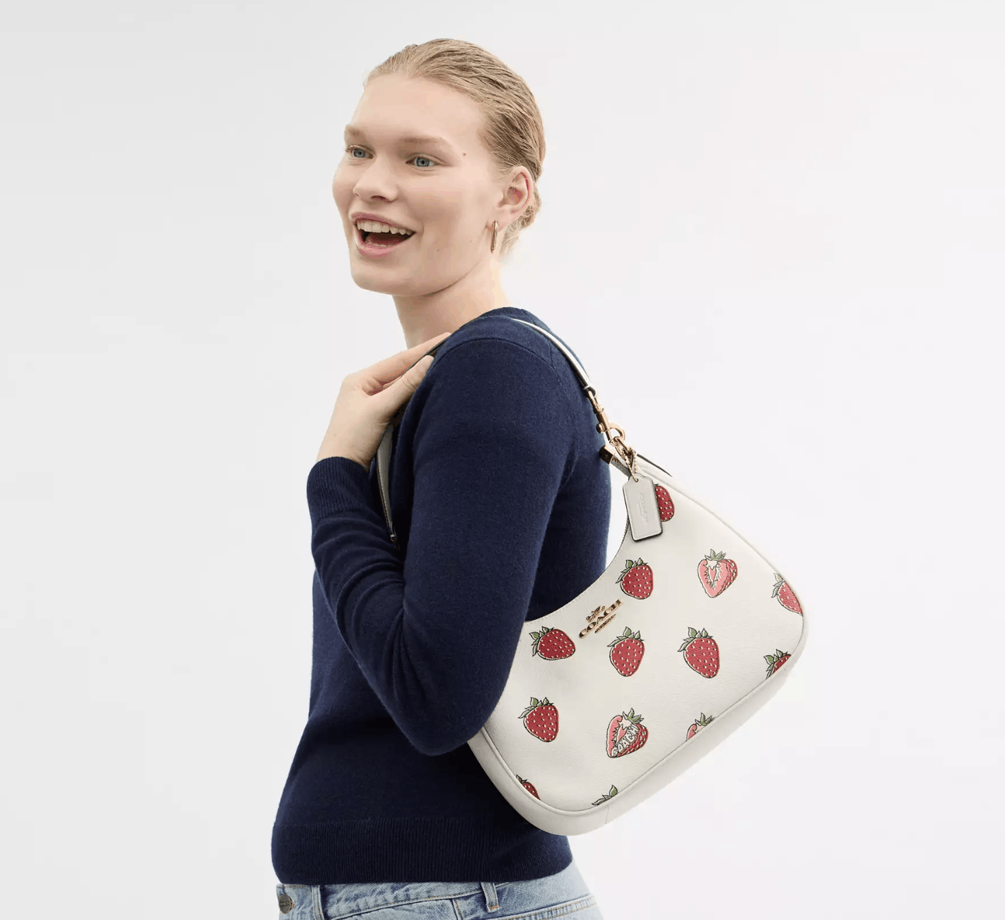 Coach NWT COACH Teri Hobo Bag With Strawberry Print CAL67 Size ONE SIZE - 10 Thumbnail