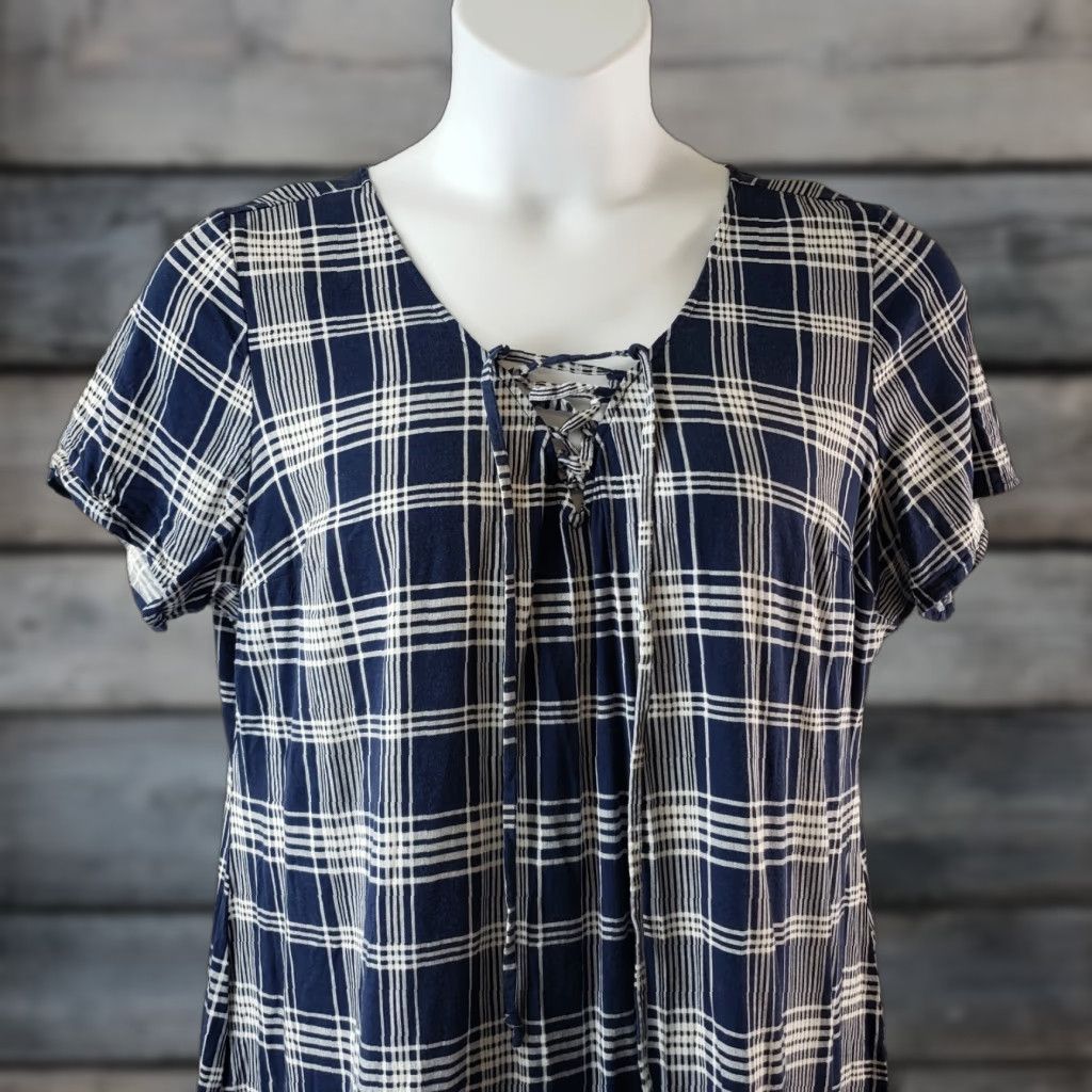Torrid Torrid Womens Challis Tie Up Front Dress Sz 2X Blue White Plaid Short Sleeve Shirt Dress Womens Plus Size 2X Blue Plaid Size 40" / US 18 - 1 Thumbnail