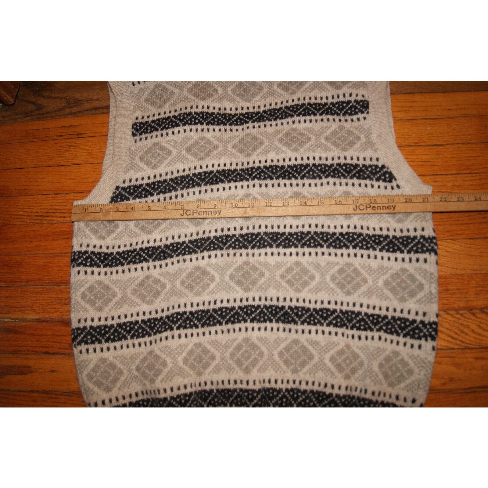 Other VTG Hunting Horn Sweater Vest Mens L V Neck Shetland Wool Size US L / EU 52-54 / 3 - 4 Thumbnail