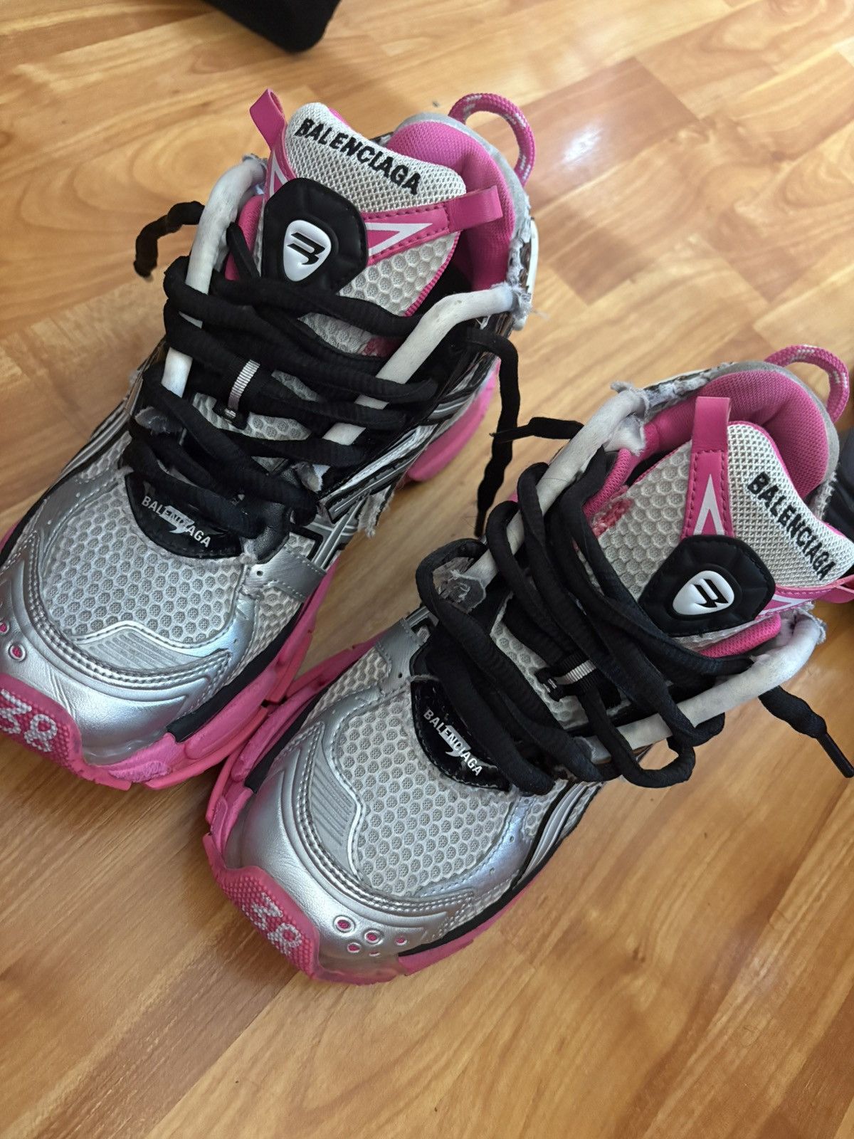 Balenciaga Balenciaga Runner Track Low Top Platform Sneakers Pink Gray Size US 8 / IT 38 - 1 Thumbnail