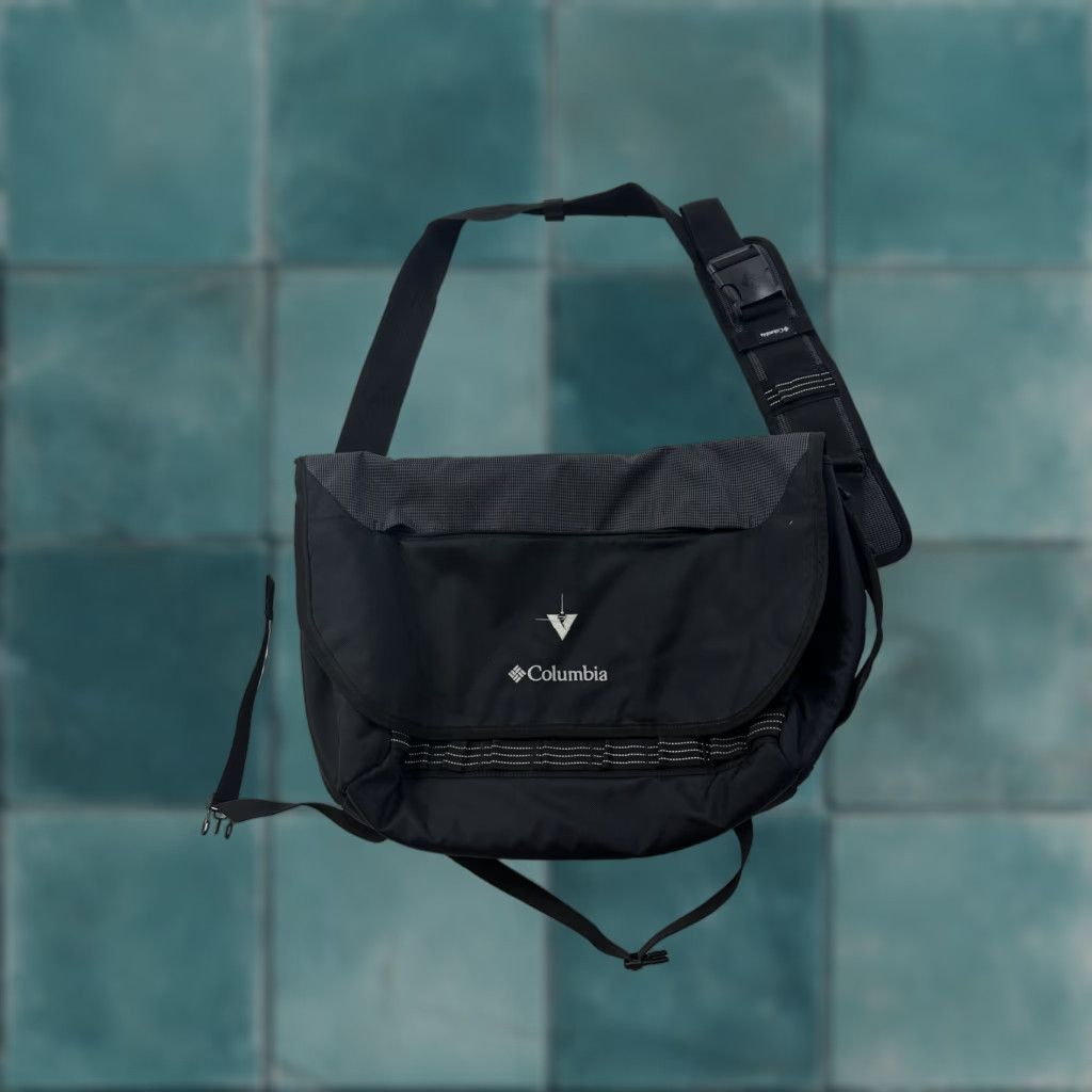 Vintage Columbia Messenger Bag Adult Black Laptop Sleeve Shoulder Size ONE SIZE - 1 Thumbnail