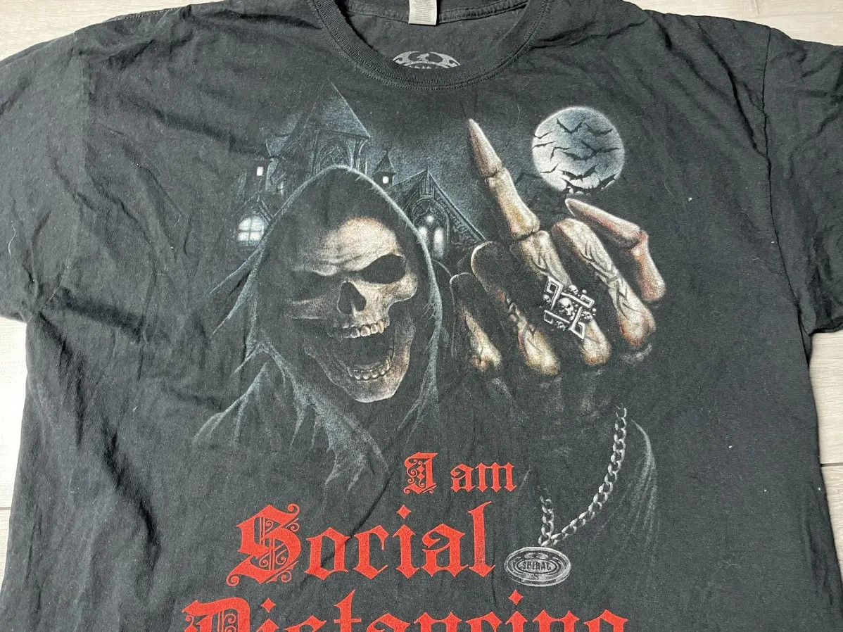 Band Tees Vintage Skulls Tshirt skeleton fcuc size 3XLarge Size US XXL / EU 58 / 5 - 3 Thumbnail