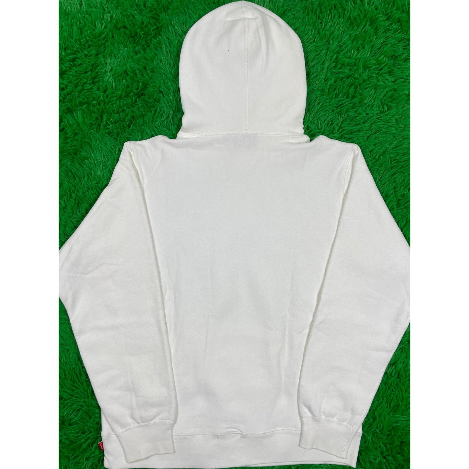 Supreme Supreme Small Box Logo Hoodie White Medium Used Size US M / EU 48-50 / 2 - 2 Thumbnail