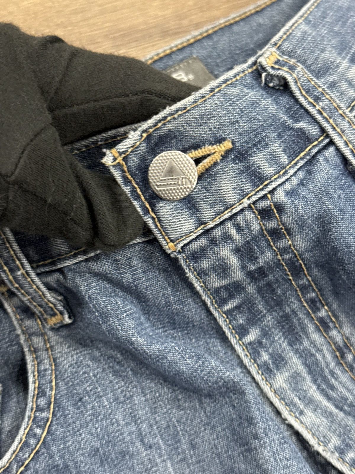 Levi's Vintage Clothing Vintage Levi’s SilverTab Y2K Baggy Loose Fit Fade Wash Denim Size US 29 - 4 Thumbnail
