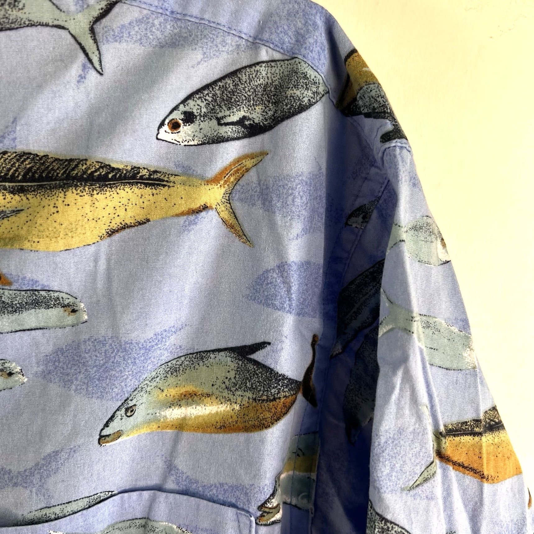 Vintage VINTAGE Columbia Men’s Shirt Short Sleeve Cotton Blue Fish Theme Casual Travel Workwear Size L Size US L / EU 52-54 / 3 - 2 Thumbnail
