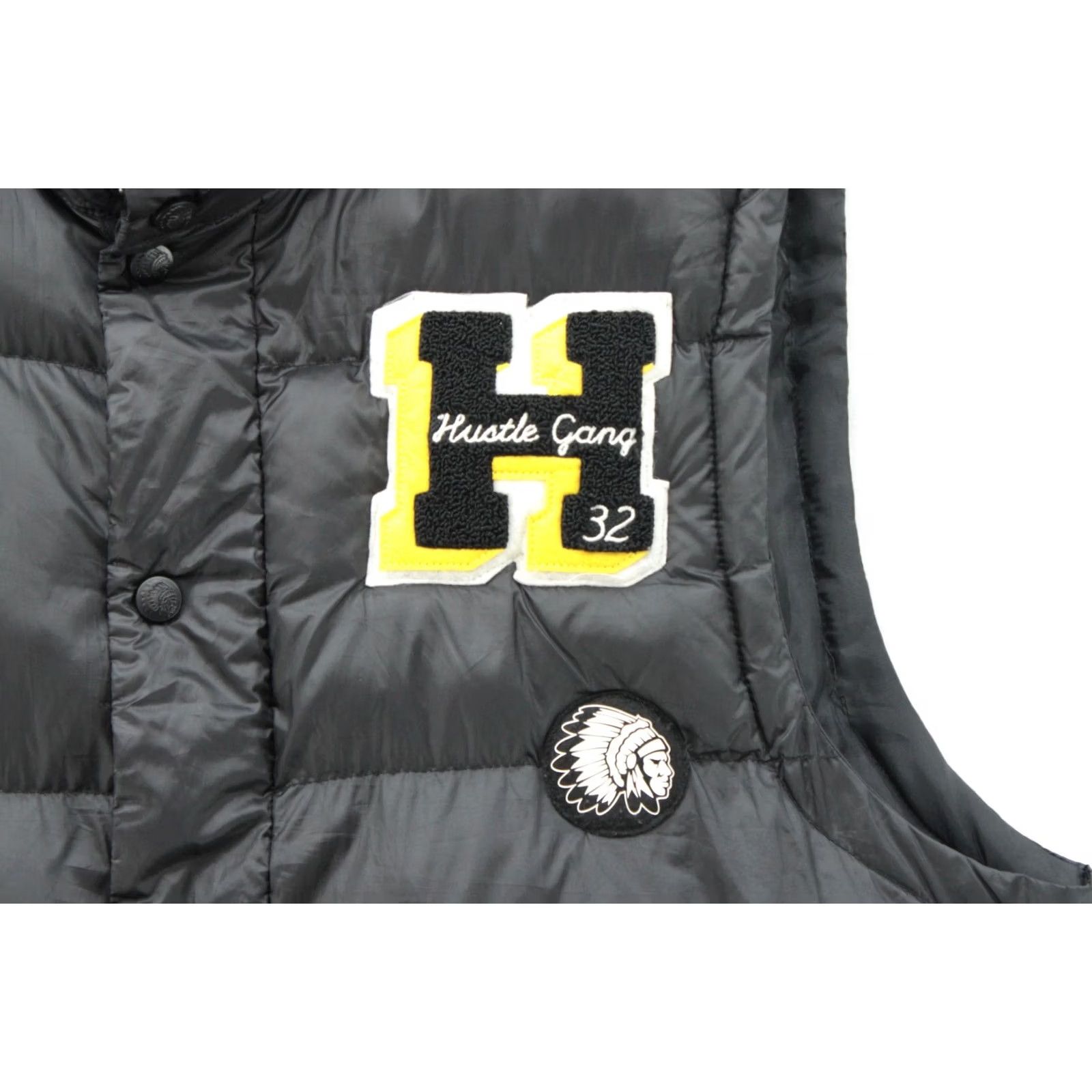 NANGA Hustle Gang Puffer Vest Mens Large Black Chief Logo Varsity Patch Graphic Print Vest Size US L / EU 52-54 / 3 - 2 Thumbnail