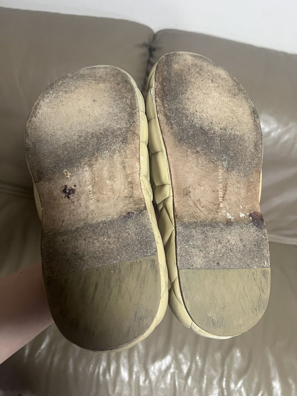 Bottega Veneta [40IT] Bottega Veneta padded leather slippers Size US 7 / EU 40 - 8 Thumbnail
