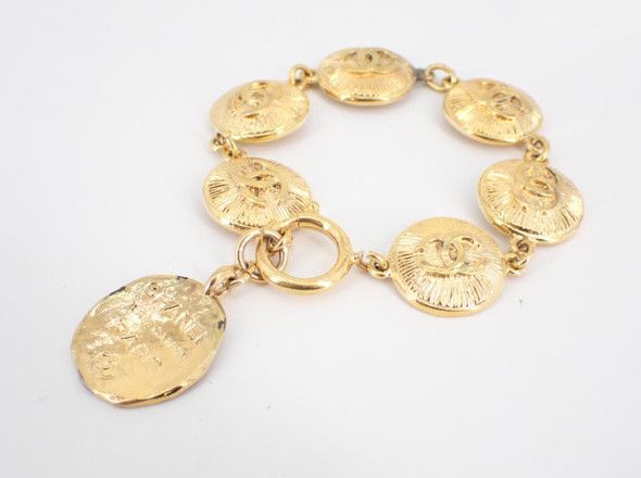 Chanel Chanel CC Chain Detail Cuff Bracelet Metal with Leather Size ONE SIZE - 1 Thumbnail