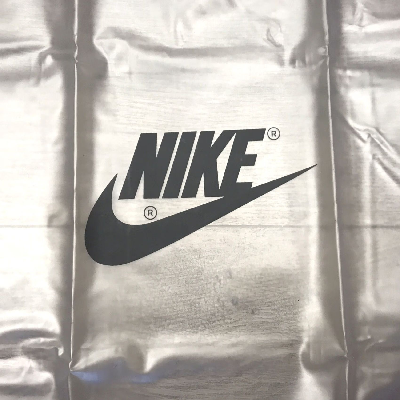 Nike VINTAGE Nike Inflatable Bag Stuffer Mens Clear Rubber Inflatable Bag Packable Sports Memorabilia Size ONE SIZE - 4 Thumbnail