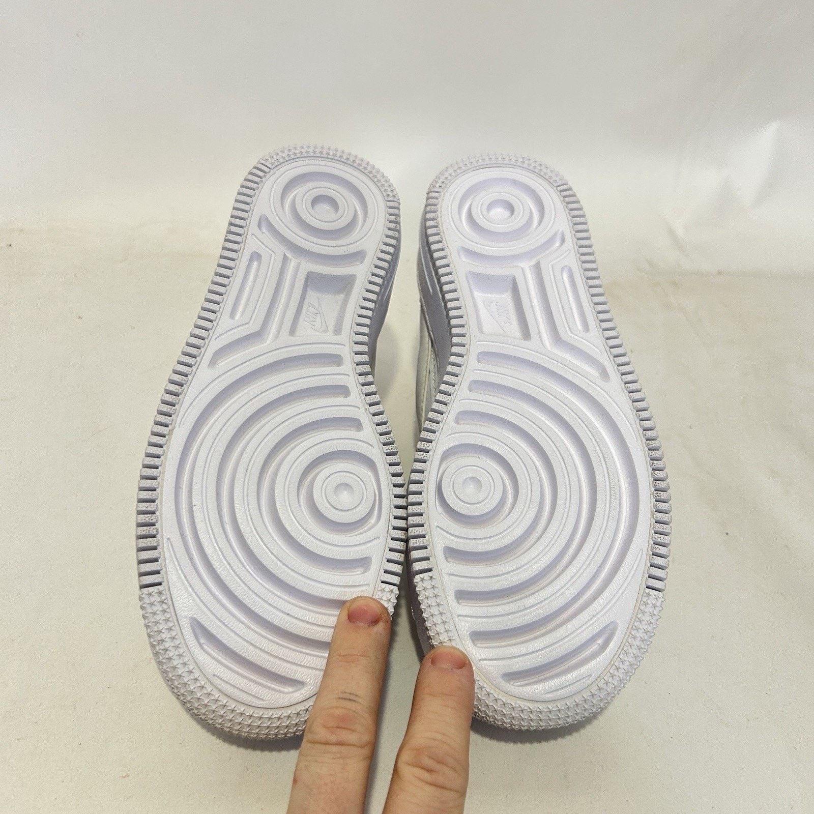 Nike Nike AF1 Air Force 1 Jester XX WMNS “Triple White” Size US 6.5 / IT 36.5 - 5 Thumbnail