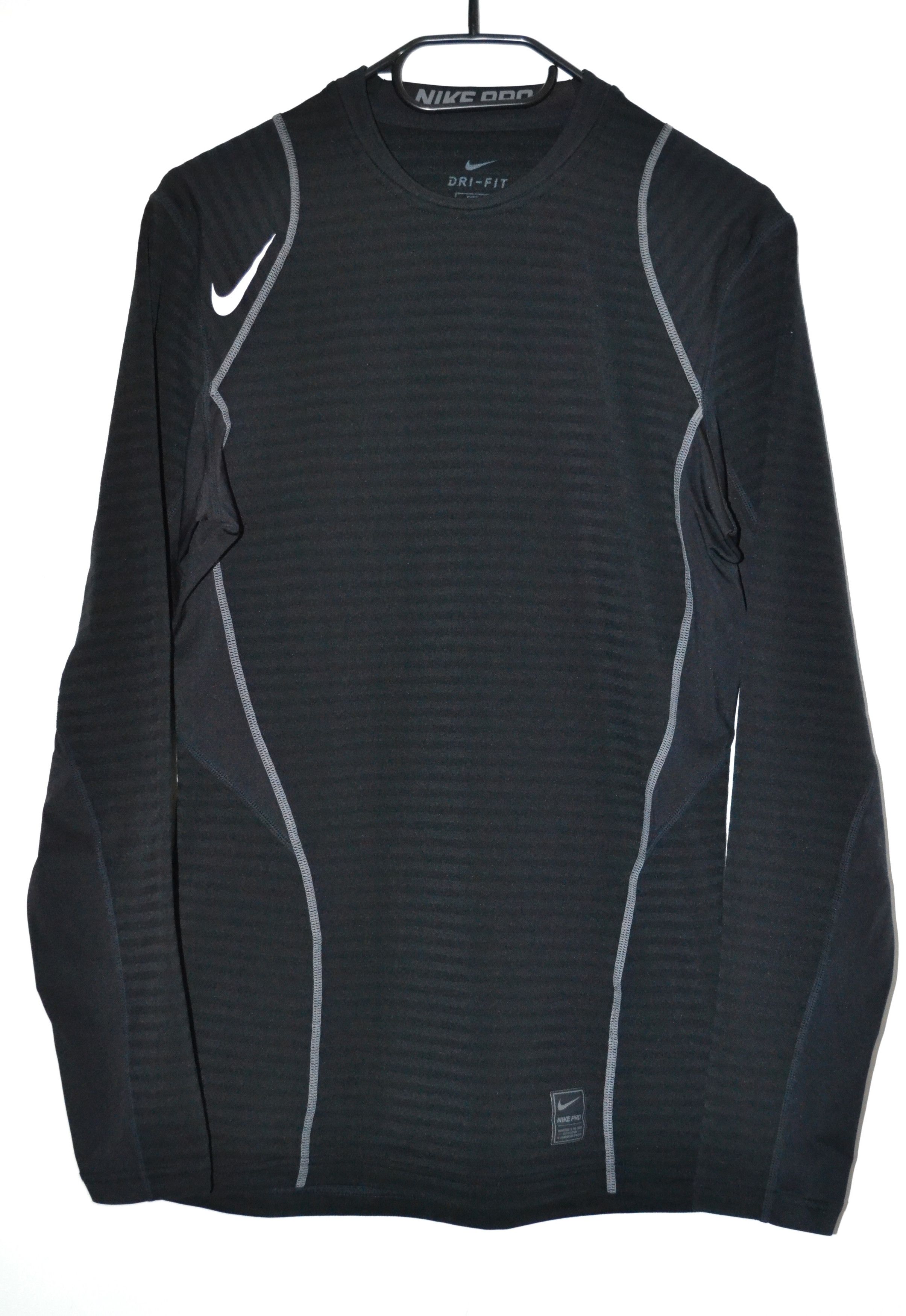 Nike Nike Pro Long Sleeve Rash Guard Size US M / EU 48-50 / 2 - 3 Thumbnail