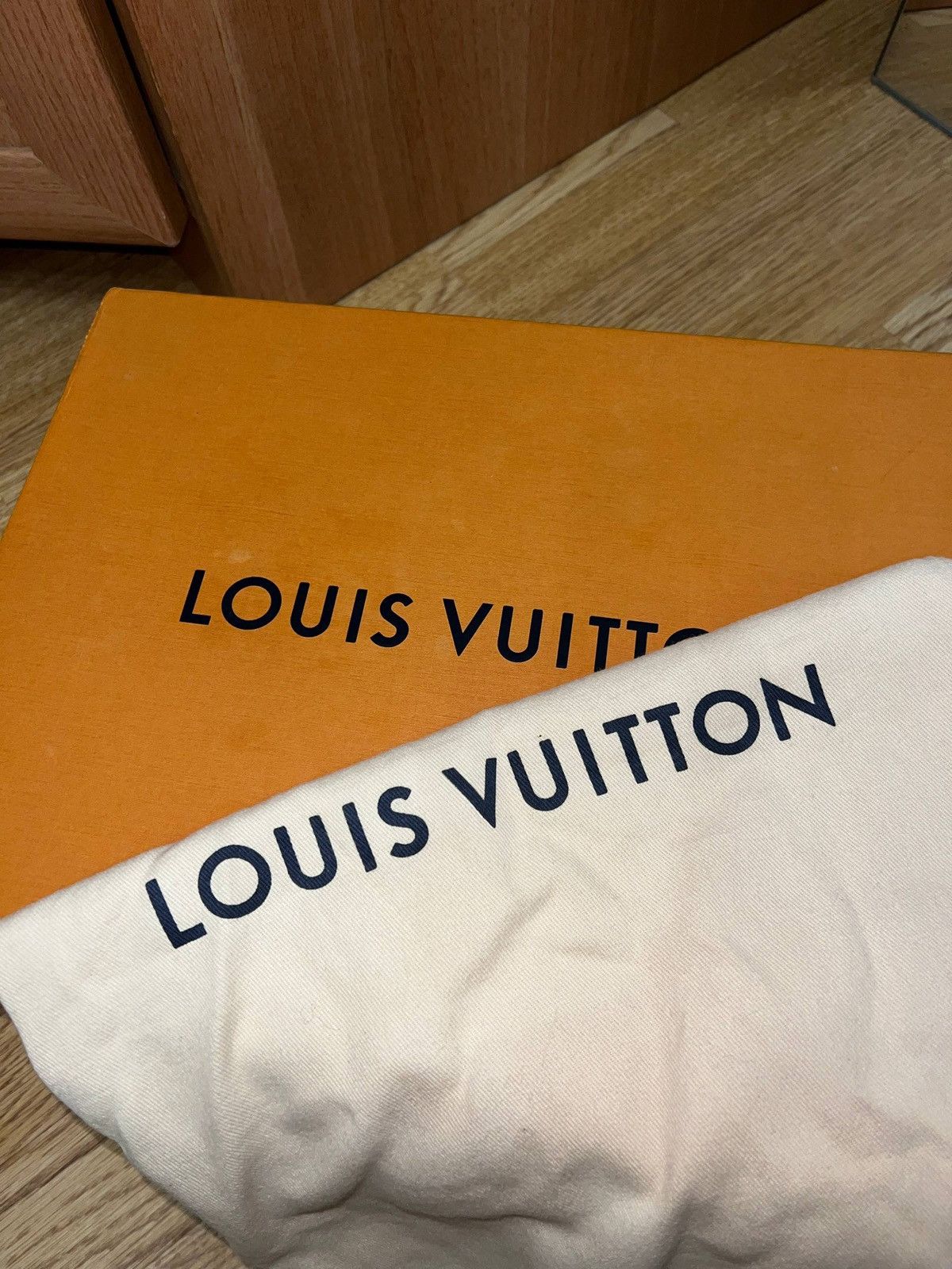 Louis Vuitton Louis Vuitton Luxembourg Size US 8 / EU 41 - 14 Thumbnail