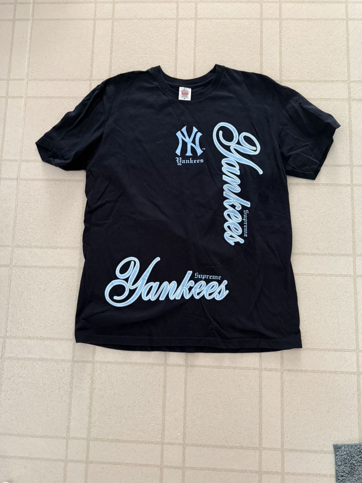 MLB × Supreme Supreme MLB tee NY yankees Size US M / EU 48-50 / 2 - 1 Thumbnail