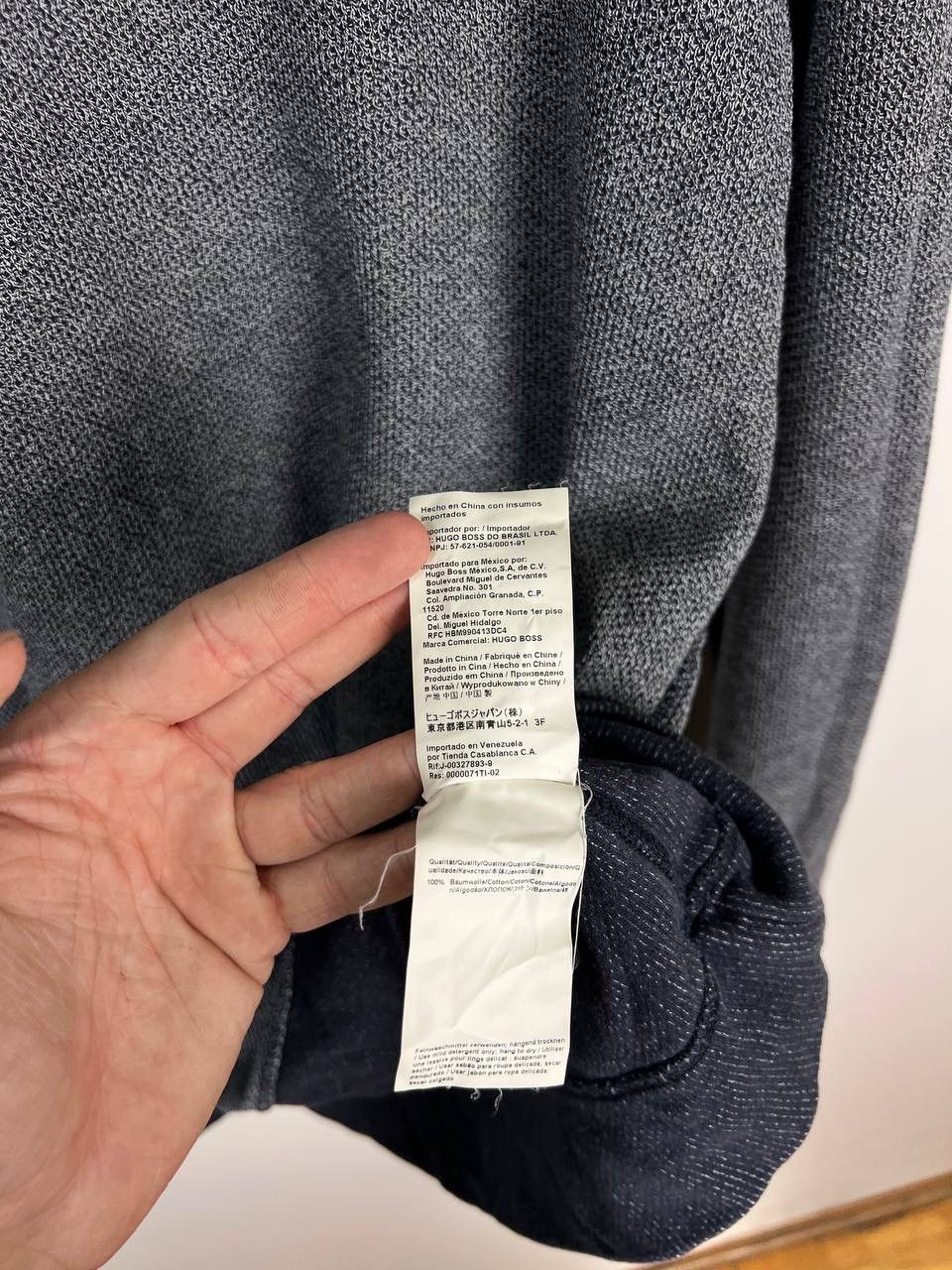 Hugo Boss Hugo Boss luxury Sweatshirt size XL Size US XL / EU 56 / 4 - 7 Thumbnail