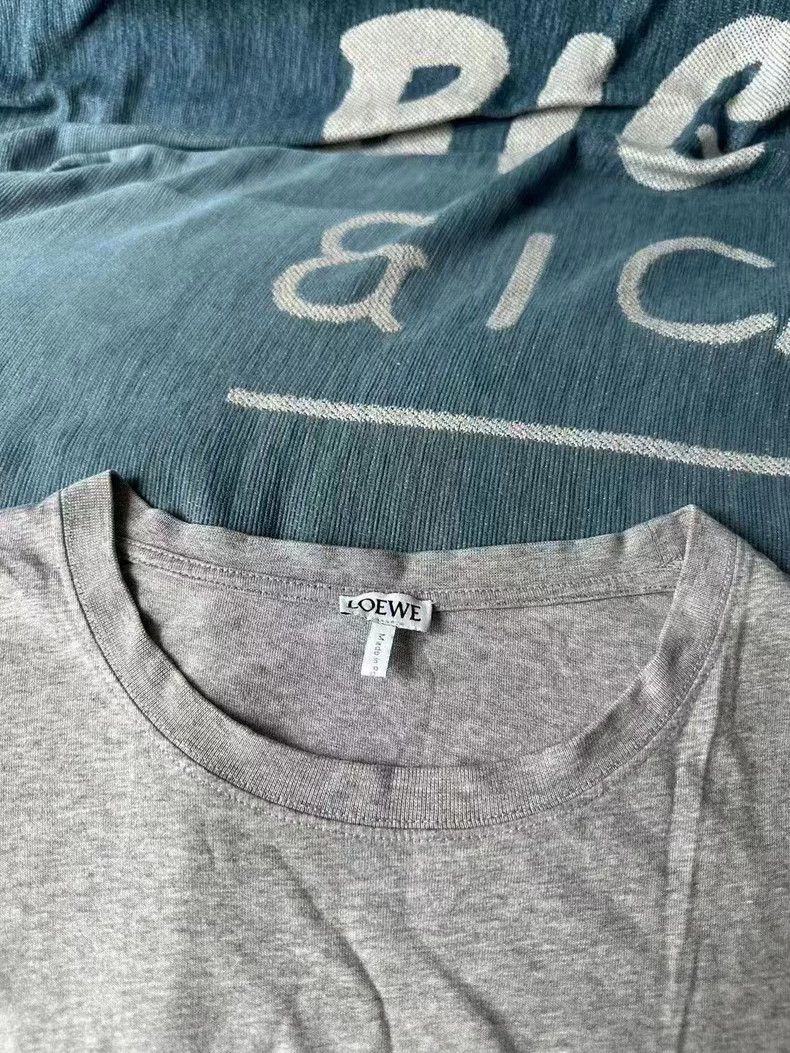 Loewe LOEWE Gray embroidered logo short sleeve Size L / US 10 / IT 46 - 2 Thumbnail