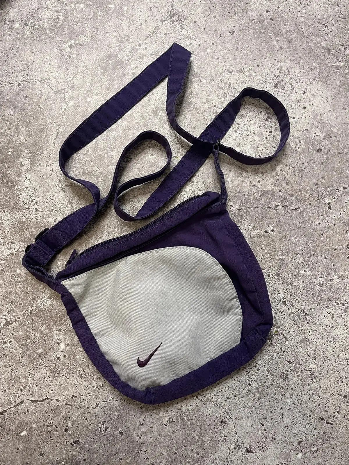 Nike Vintage Mini Shoulders Bag in Purple, Men's
