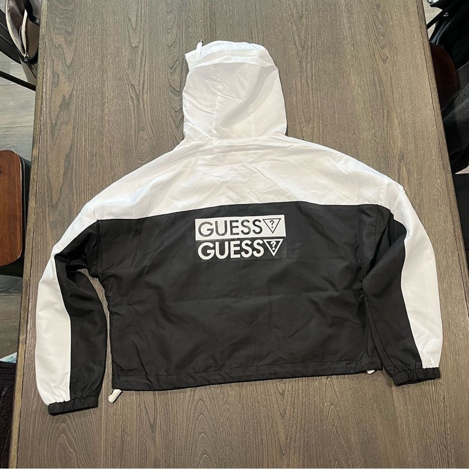 Guess NWOT Guess Black White Cropped Windbreaker Raincoat Size M / US 6-8 / IT 42-44 - 10 Thumbnail