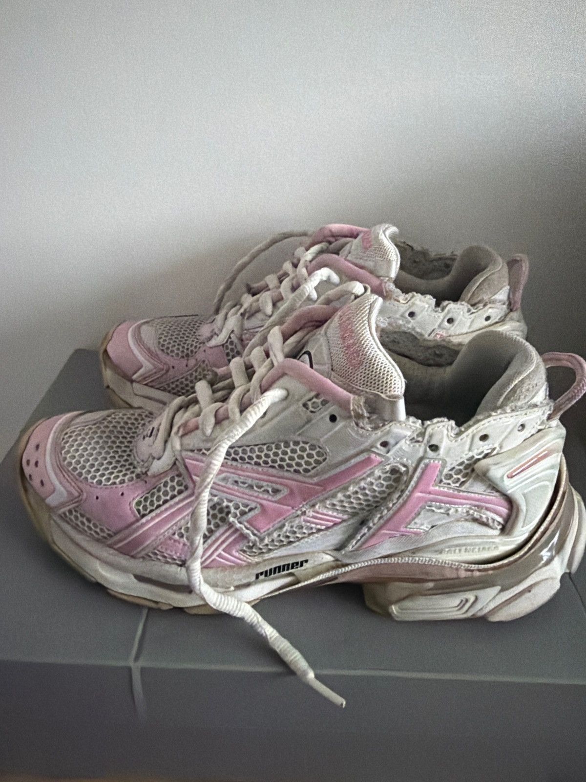 Balenciaga Rose Runners 42eu Size US 9 / EU 42 - 4 Thumbnail