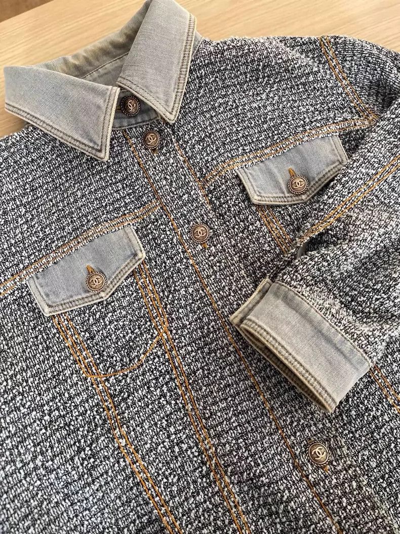 Chanel Chanel Light blue denim tweed jacket Size M / US 6-8 / IT 42-44 - 4 Thumbnail