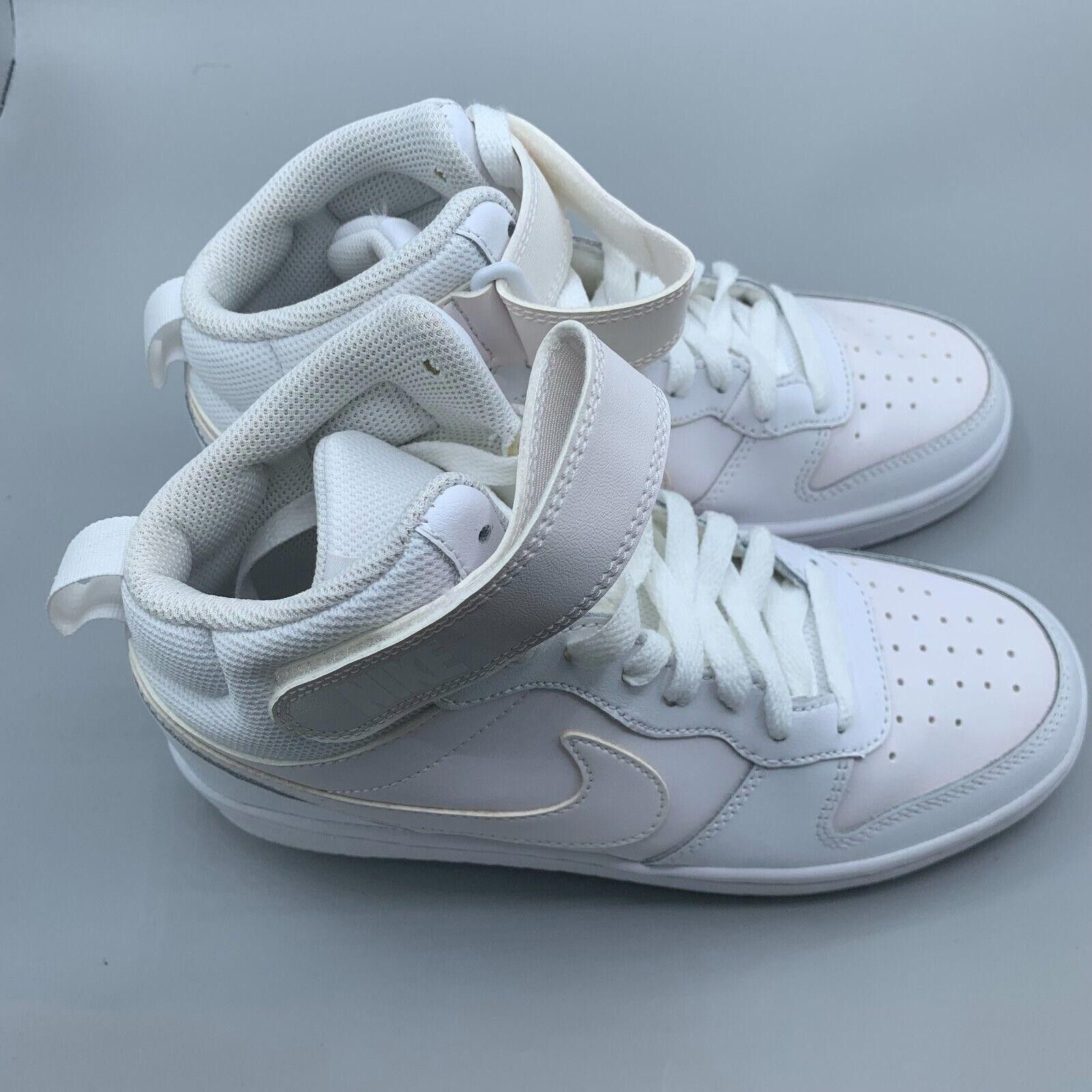 Nike Nike Grade School Court Borough Mid 2 Size 5Y CD7782-100 Size US 5 / EU 37 - 3 Thumbnail