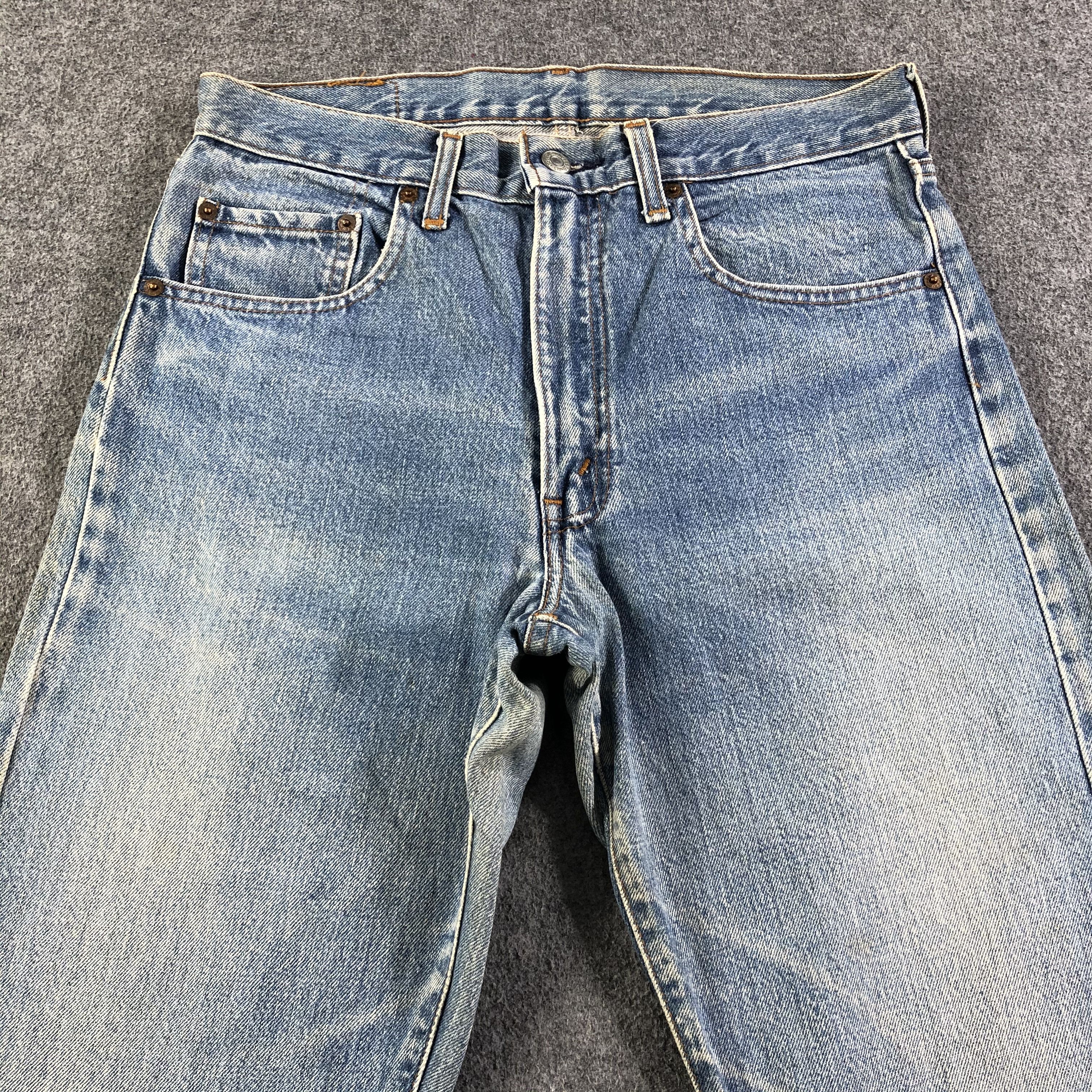 Levi's Vintage Levis 505 Jeans Medium Wash Denim -J2748 Size US 30 / EU 46 - 3 Thumbnail