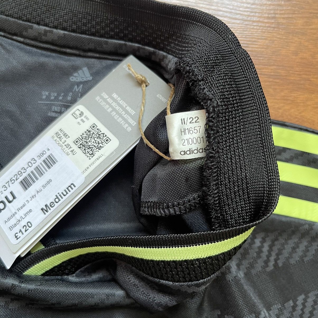 Adidas × Vintage REAL MADRID ADIDAS 2022/2023 FOOTBALL THIRD JERSEY #20 VINI Size US M / EU 48-50 / 2 - 8 Thumbnail