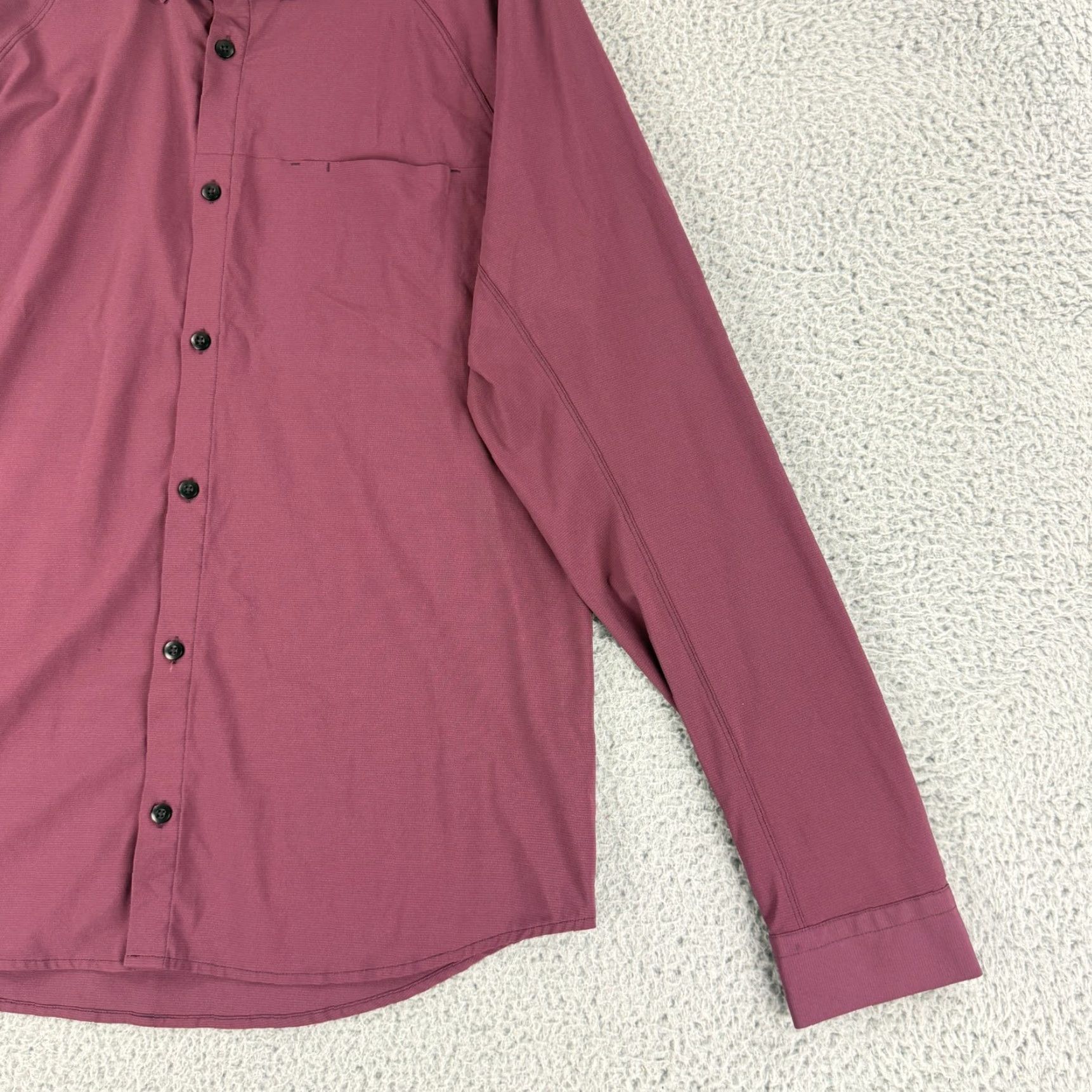 Lululemon Lululemon Voyage Button-Up Shirt Mens Large Wee Stripe Red LS Cherry Prep Red AS SOLD Notch Down Button-Down Collar Size US L / EU 52-54 / 3 - 5 Thumbnail