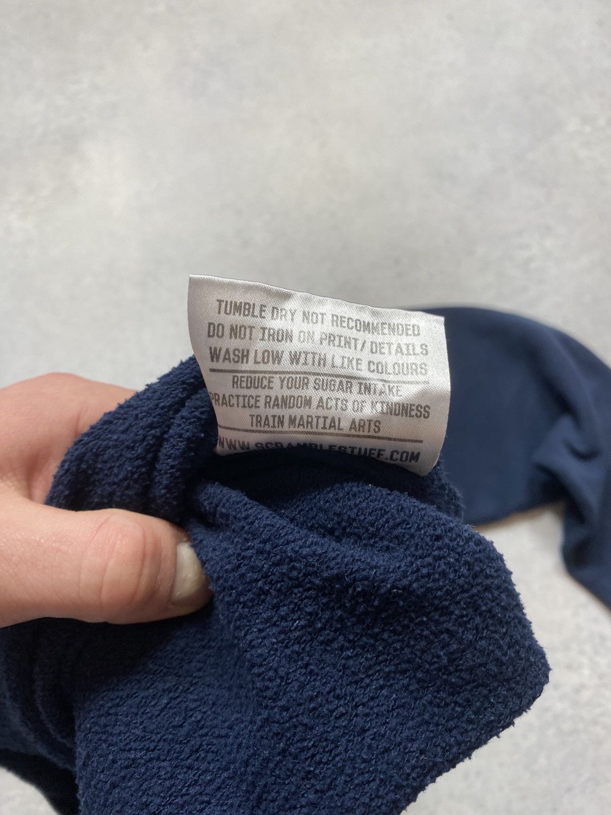 Other Y2K School of Hard Knocks Sweatshirt Size Large Size US L / EU 52-54 / 3 - 11 Thumbnail