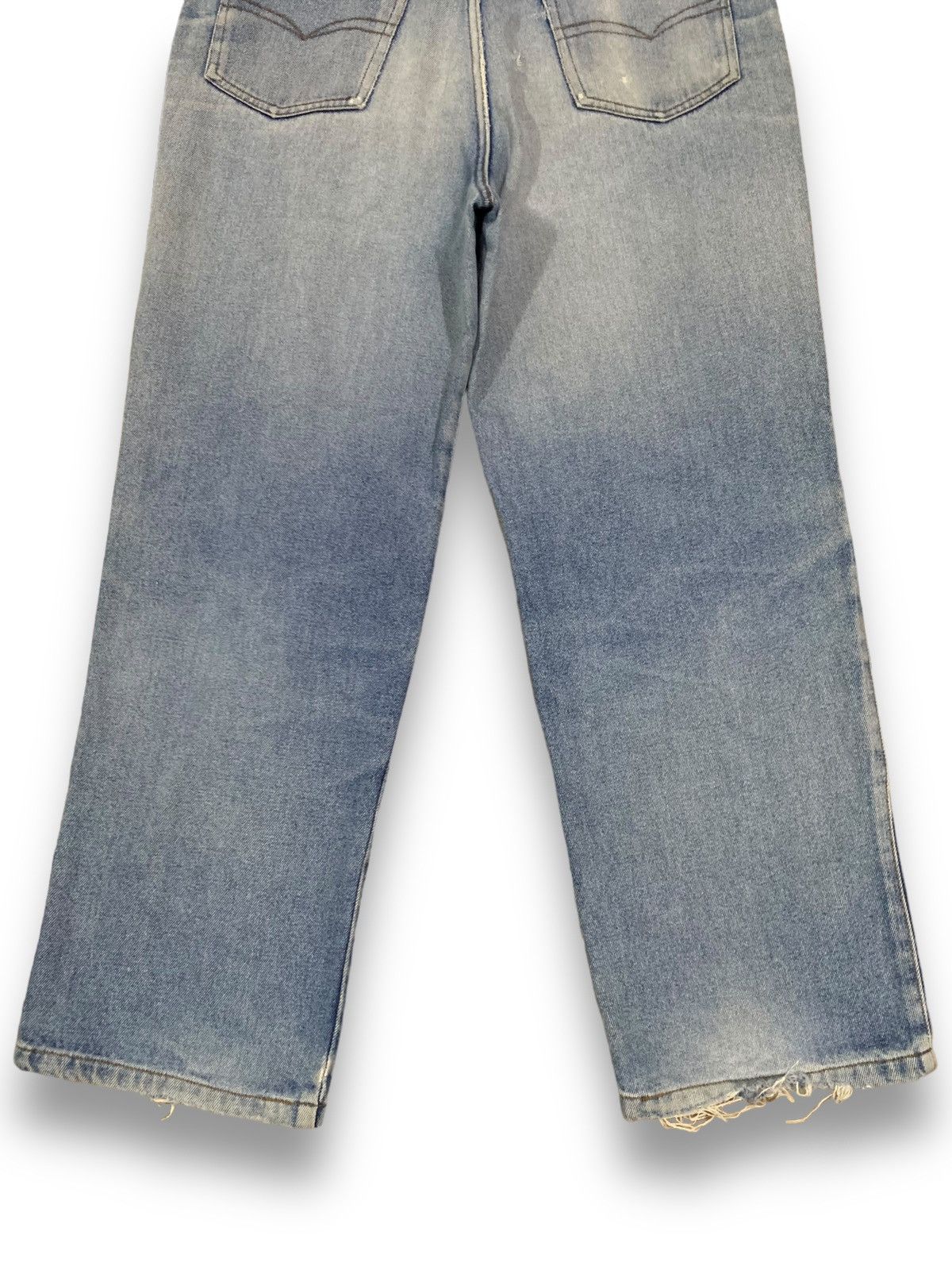 Japanese Brand Vintage Japanese Brand Blue Washed Baggy Distressed Jeans Size US 32 / EU 48 - 13 Thumbnail