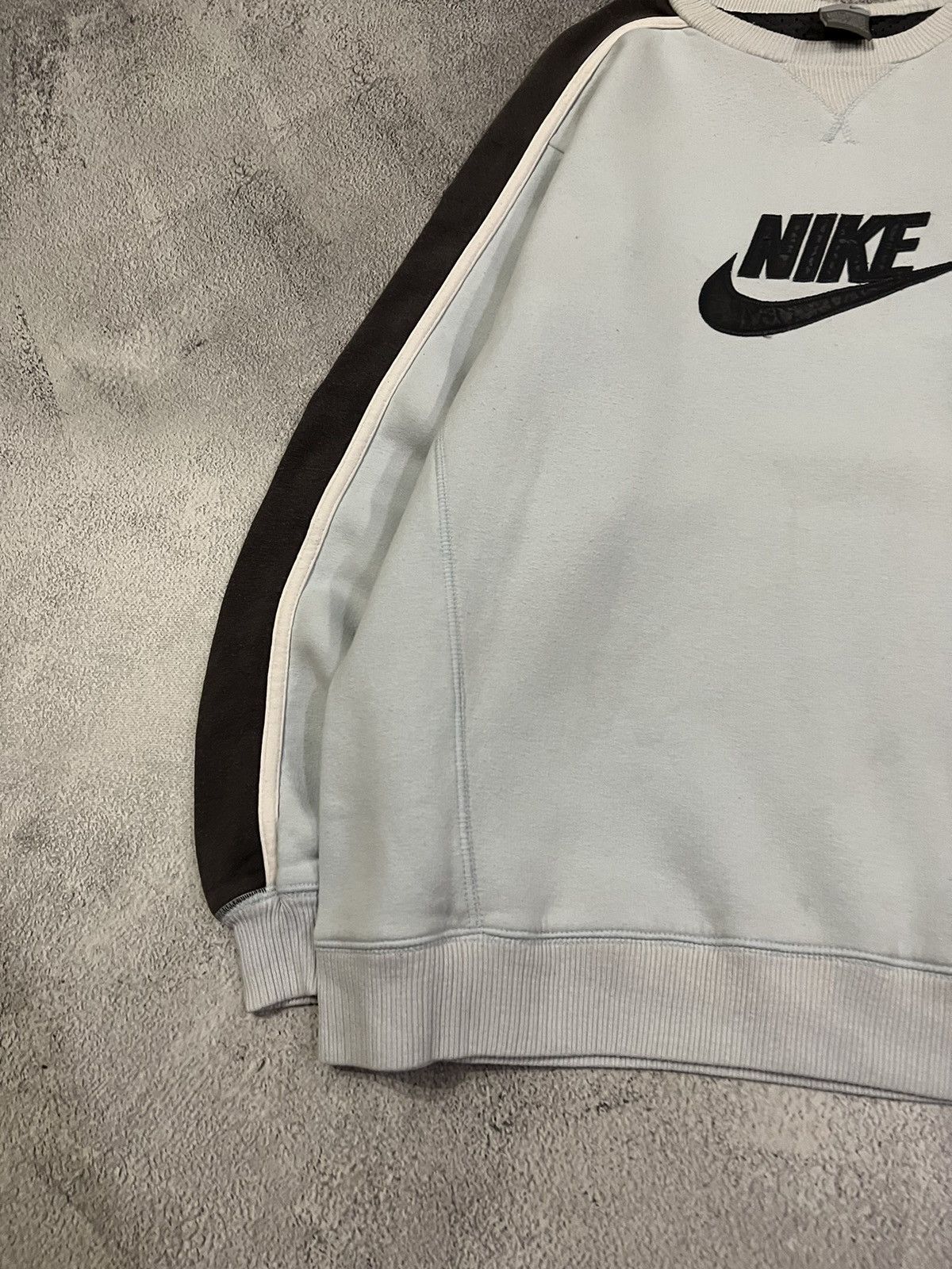 Nike × Vintage Vintage Y2k Nike Big Logo Sweatshirt 00’s Light Blue Size US L / EU 52-54 / 3 - 11 Thumbnail