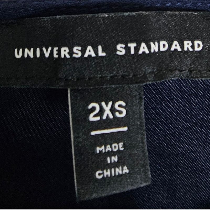 Universal Overall Chicago Universal Standard Front Knot Top Sz 2XS Classic Minimalist Size M / US 6-8 / IT 42-44 - 6 Thumbnail