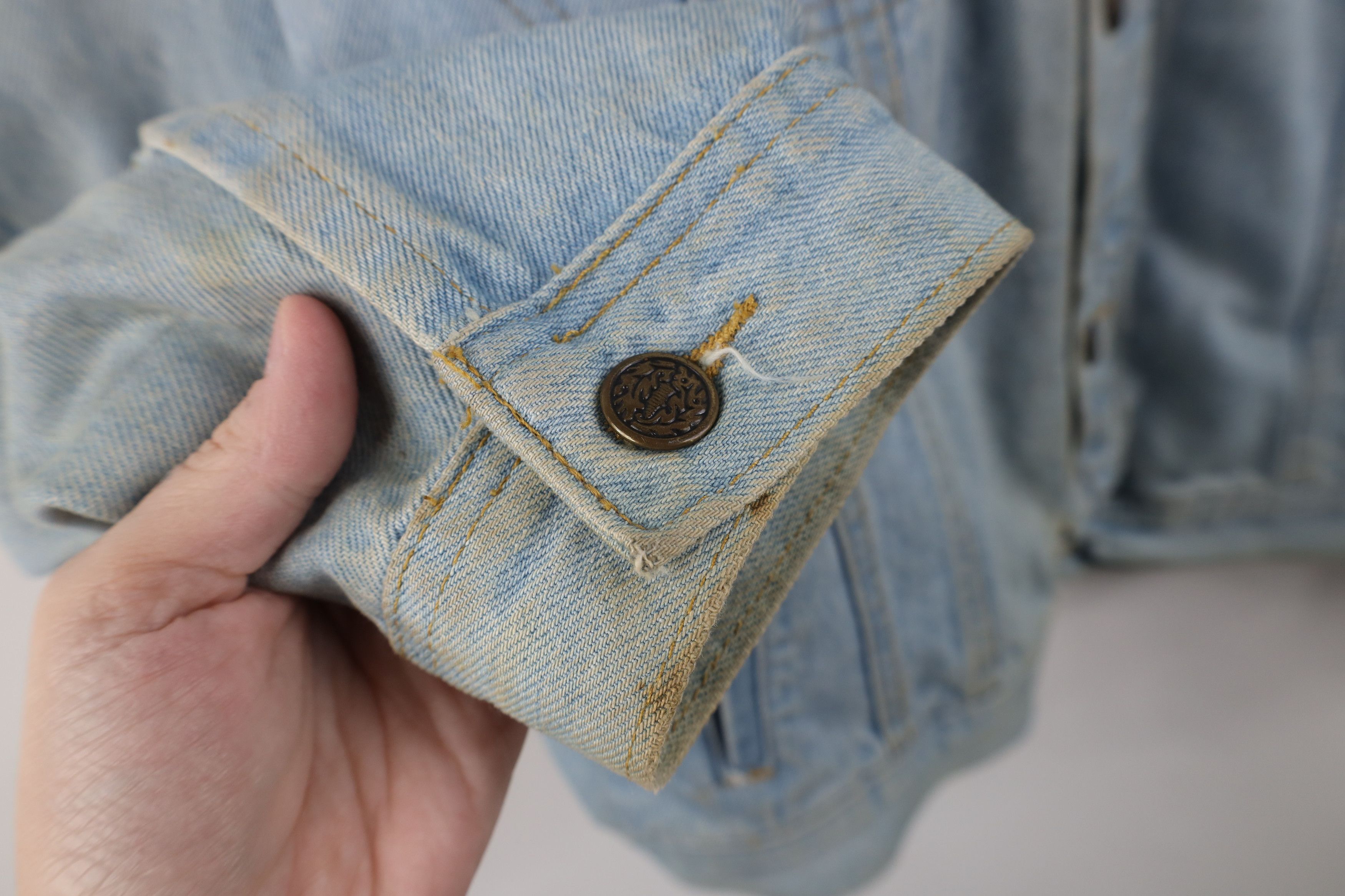Hard Rock Cafe Vintage 90s Hard Rock Cafe Las Vegas Denim Trucker Jacket Size US L / EU 52-54 / 3 - 8 Thumbnail
