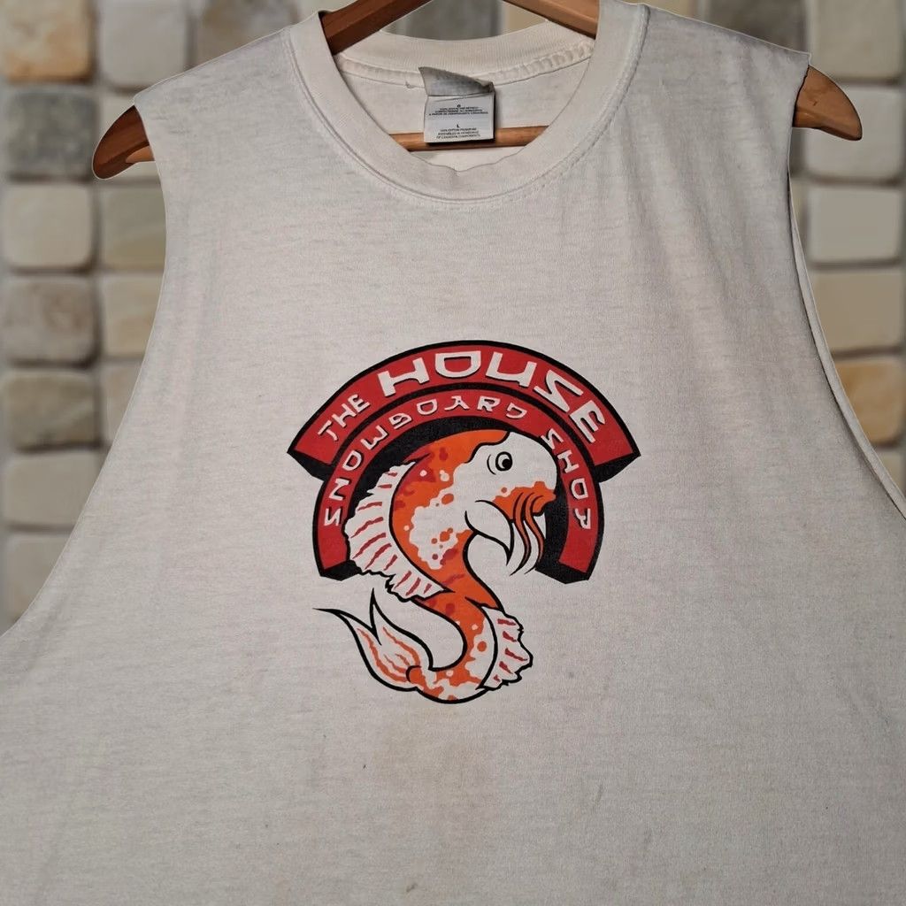 Gildan The House Snowboard Shop Muscle Shirt L Fish Distressed Snowboarding St Paul MN Mens Size US L / EU 52-54 / 3 - 1 Thumbnail