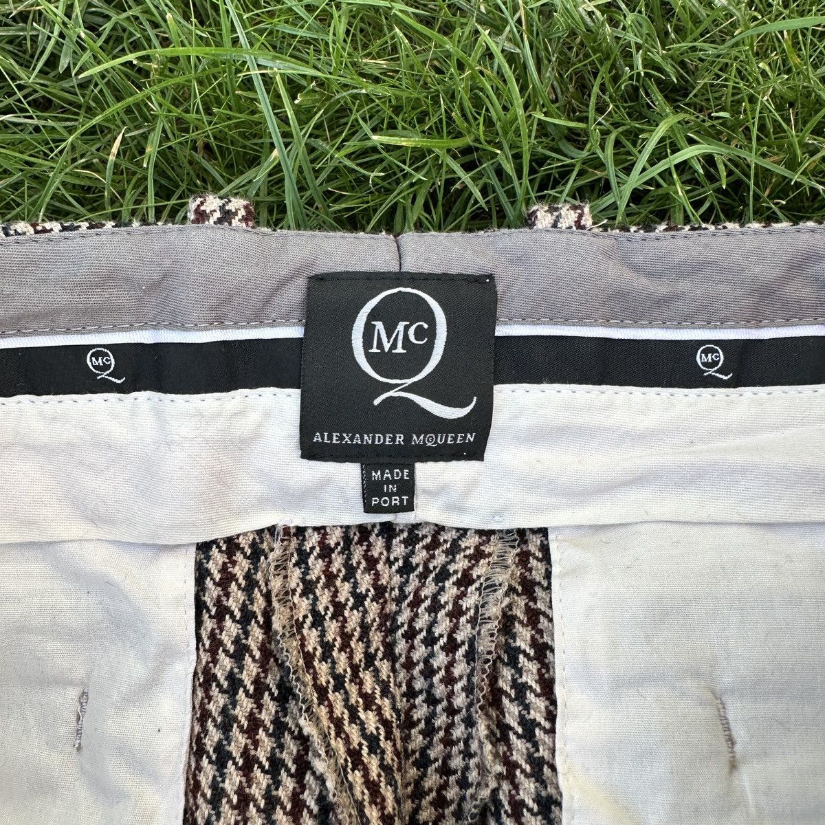 Alexander McQueen SAMPLE Alexander McQueen 2012 Wool Pants Rare Trouser Size 27" / US 4 / IT 40 - 7 Thumbnail