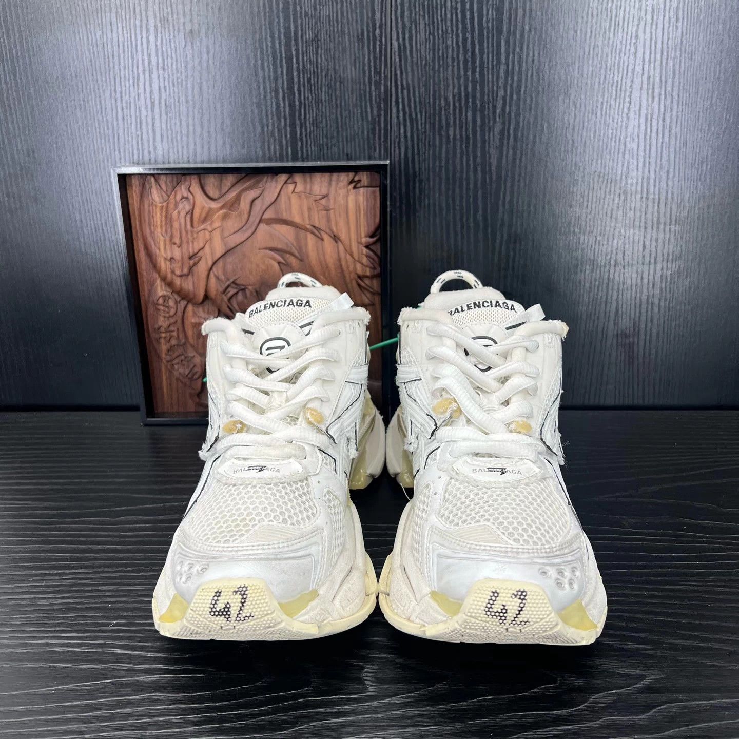 Balenciaga Balenciaga Runner Distressed White 42 OG Size US 9 / EU 42 - 7 Thumbnail