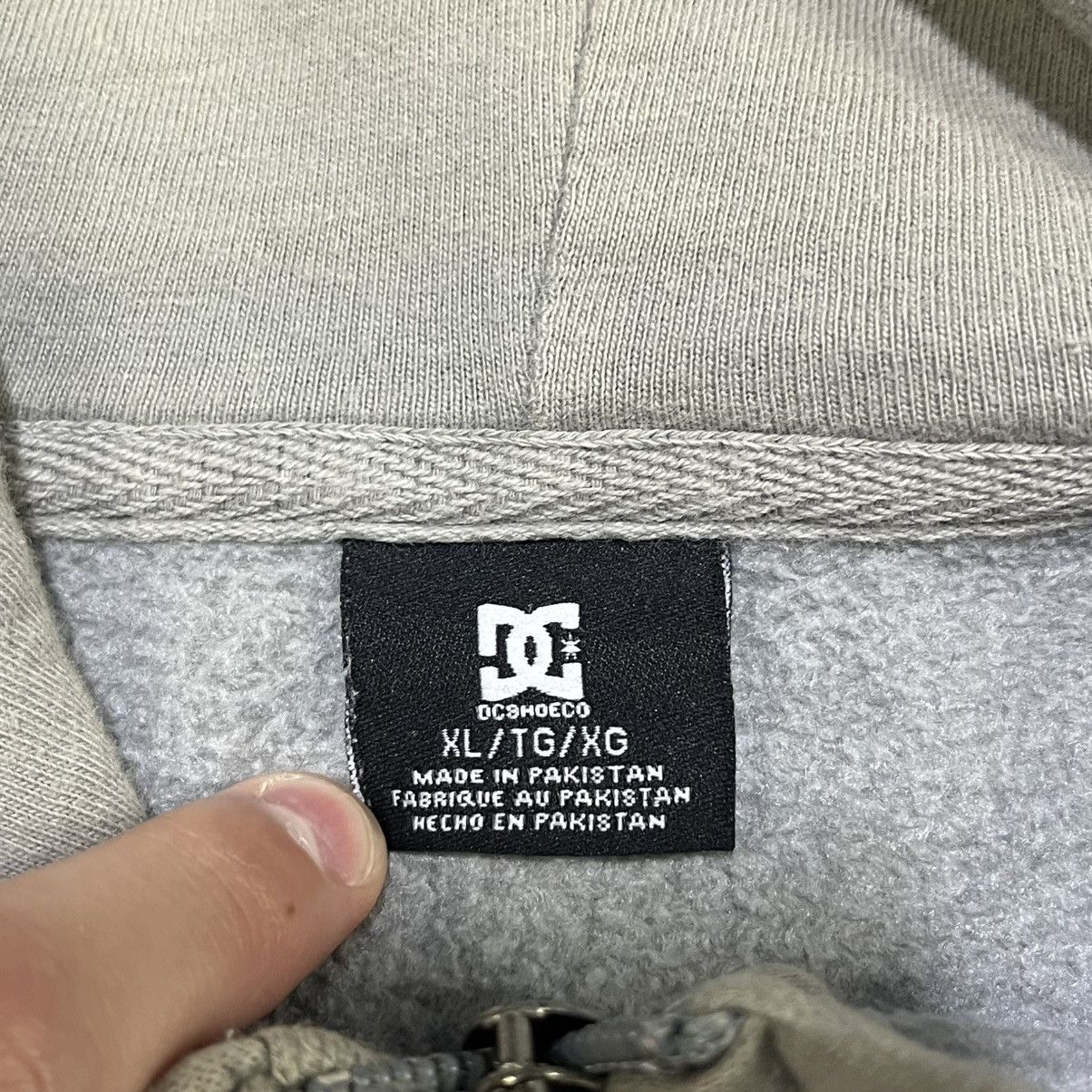 DC VINTAGE Y2K DC CYBER GRUNGE SKATER ZIP UP HOODIE SIZE XL Size US XL / EU 56 / 4 - 7 Thumbnail
