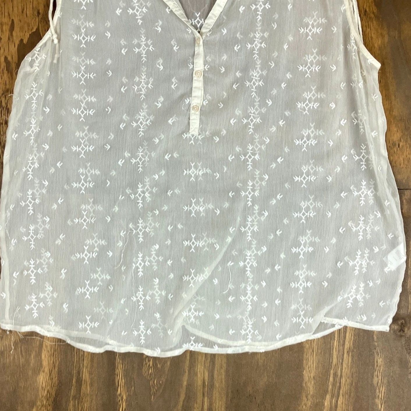 Lucky Brand Lucky Brand Tank Top Womens Ivory Sheer Embroidered Button V-Neck XL Blouse Sleeveless Knit Polyester Casual Boho Solid Lightweight Women Size XL / US 12-14 / IT 48-50 - 3 Thumbnail