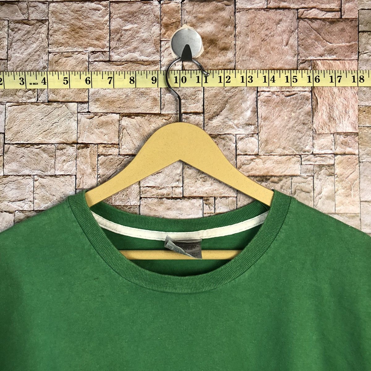 Nike Nike Green T-Shirt #A542 Size US XL / EU 56 / 4 - 4 Thumbnail