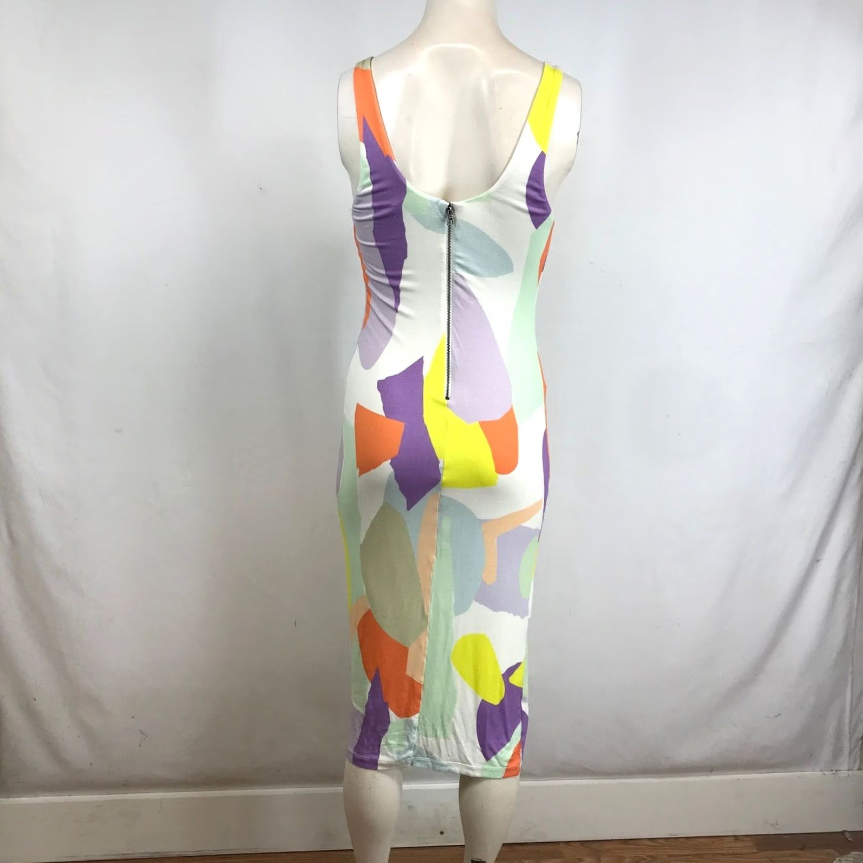 Alice + Olivia Alice + Olivia Abstract Geometric Print Bodycon Midi Dress Multicolor Size 2 Size XS / US 0-2 / IT 36-38 - 5 Thumbnail