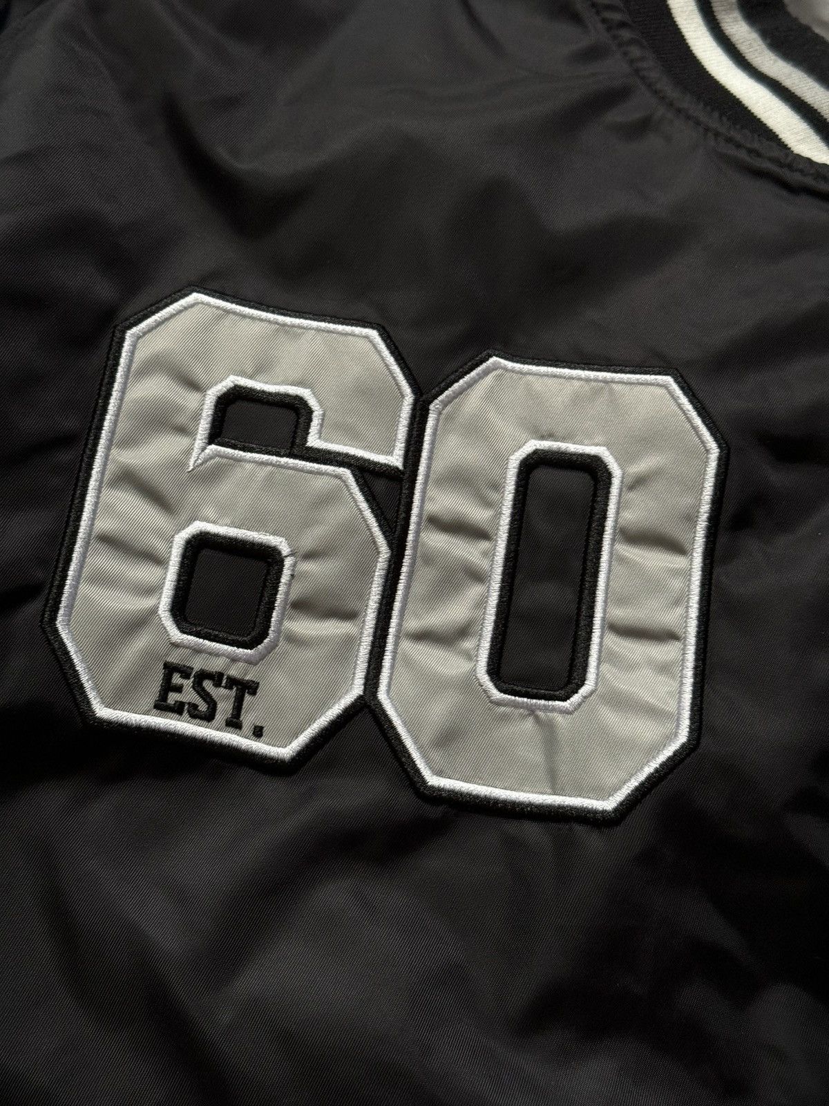 NFL Raiders NFL big logo bomber jacket varsity button up Size US XXL / EU 58 / 5 - 10 Thumbnail