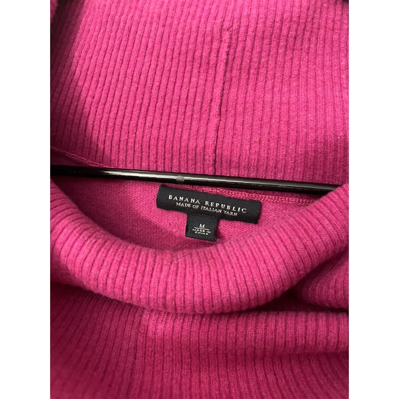 Banana Republic VINTAGE Banana Republic Chunky Pink Turtleneck Sweater Women's M Pink Italian Yarn Pullover 90s Decade Womens Size M / US 6-8 / IT 42-44 - 3 Thumbnail