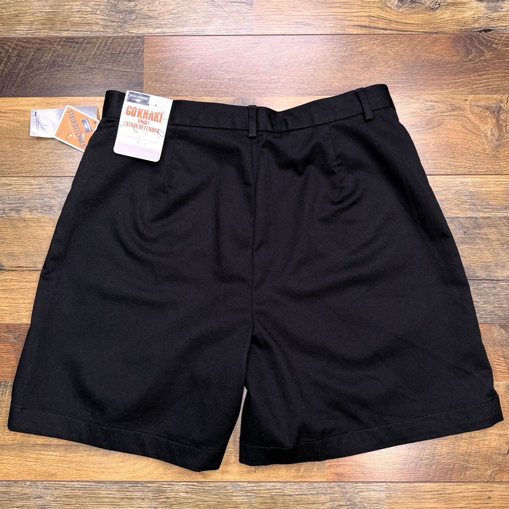 Dockers VINTAGE Dockers Womens 8 Black Go Khaki Shorts High Rise Stretch Chino Casual 6in Inseam Regular Size 30" / US 8 / IT 44 - 2 Thumbnail
