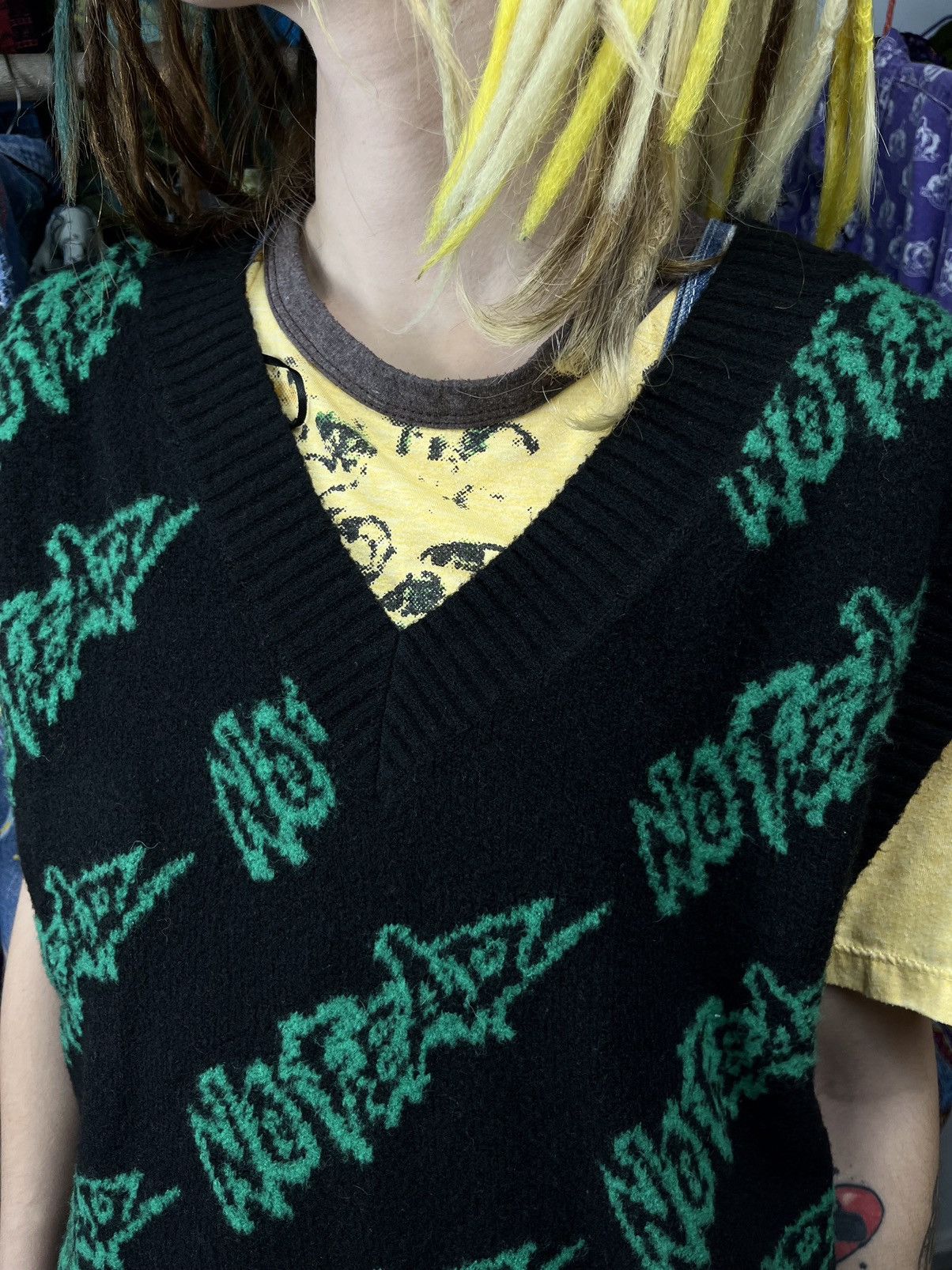 No Fear No Fear x H&M Jacquard Knit Vest Black/Green Y2K Style Size US S / EU 44-46 / 1 - 3 Thumbnail