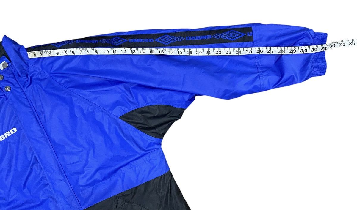 Umbro Vtg 90s UMBRO Nylon Jacket Zipper Size US L / EU 52-54 / 3 - 19 Thumbnail