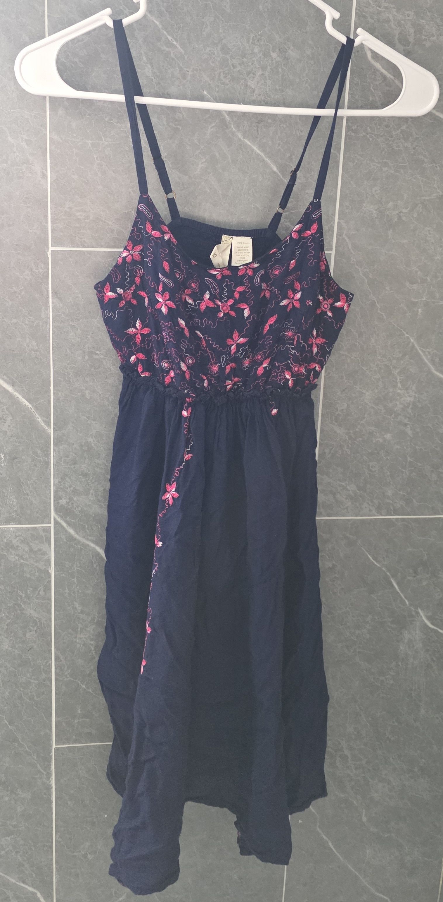Other Japna Blue Pink Floral Embroidered Dress Size XS Size XS / US 0-2 / IT 36-38 - 1 Thumbnail