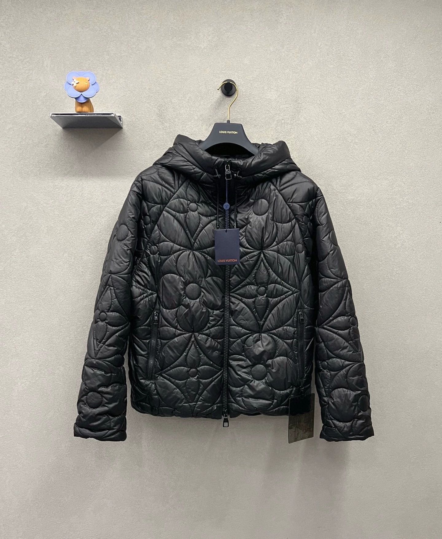 luxury black quilted jacket size 48